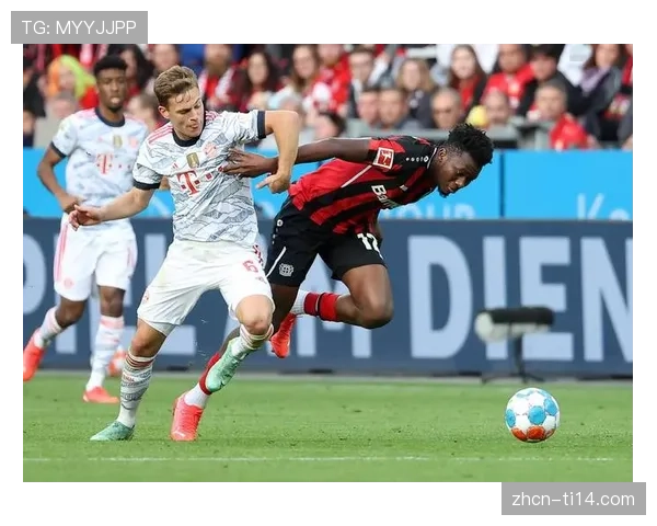 拜仁2-1绝杀勒沃库森登顶，穆西亚拉89分钟制胜