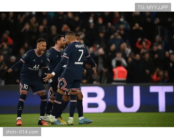 巴黎圣日耳曼主场迎战马赛，国家德比将决定冠军悬念